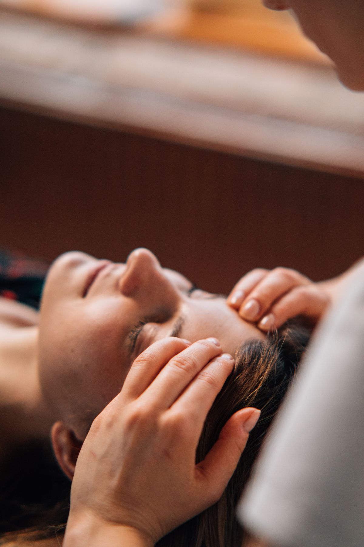 Therapeutic head and temple massage